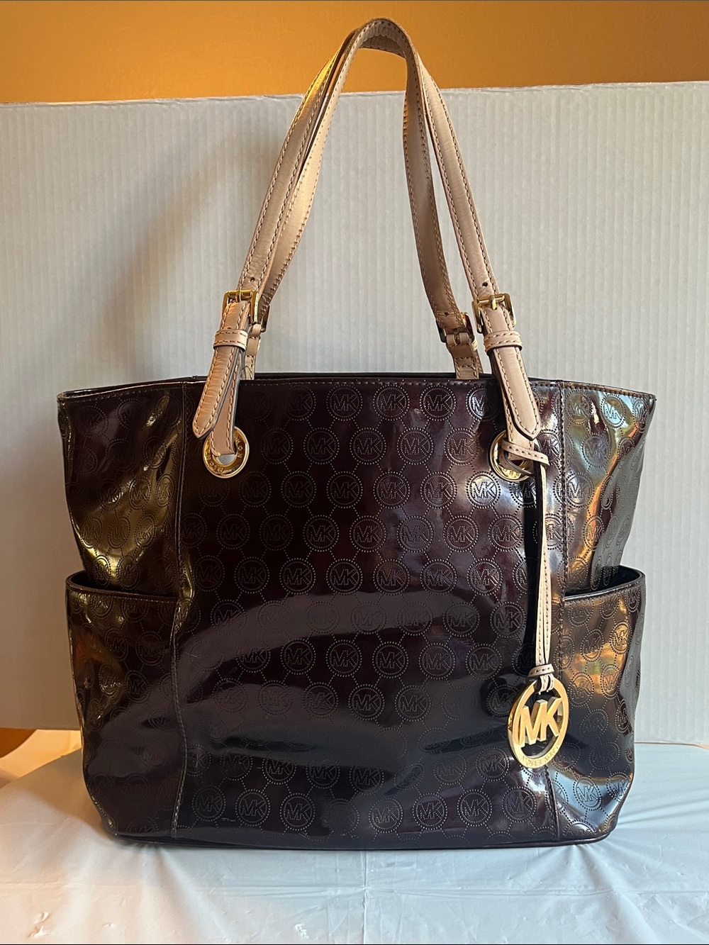 Michael Kors Dark Burgundy Glossy Embossed Jet Set East West signature tote